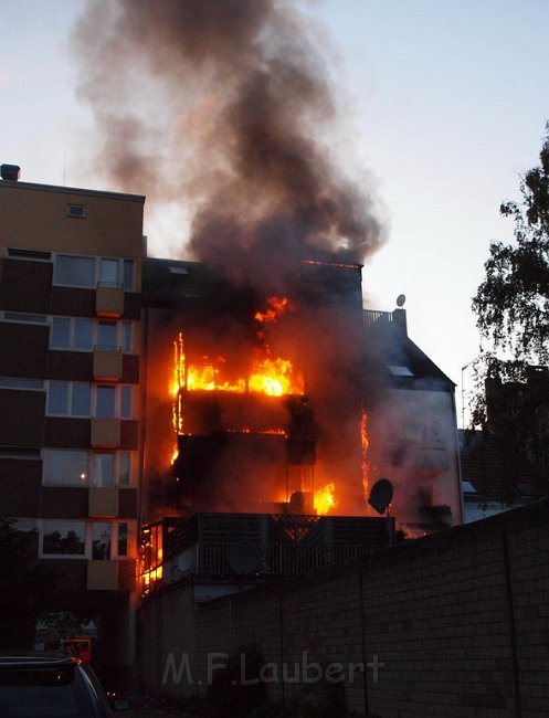 Feuer 3 Koeln Vingst Burgstr P058.JPG